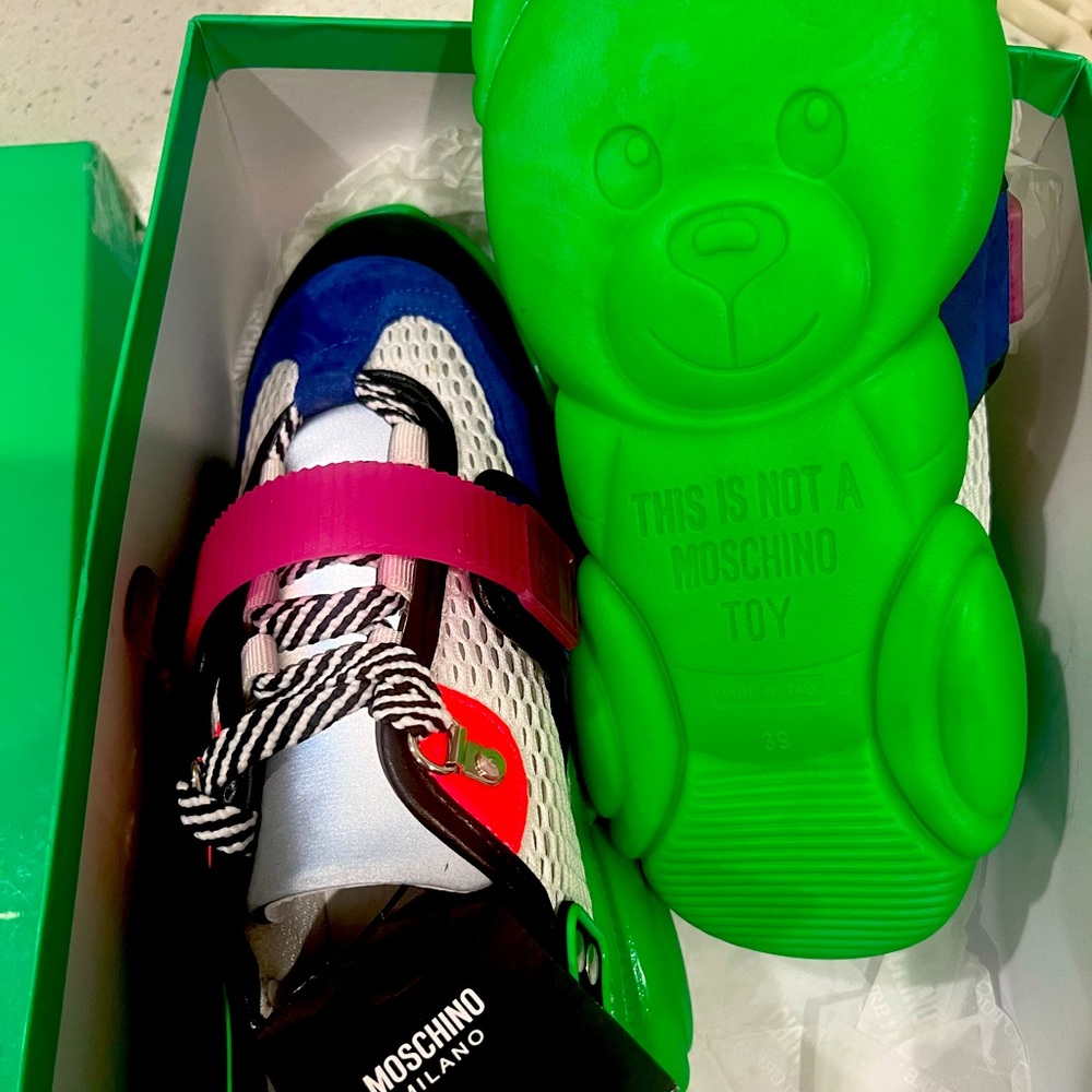 Moschino Teddybear sneakers!!! Authentic and hard to find, size 8.5